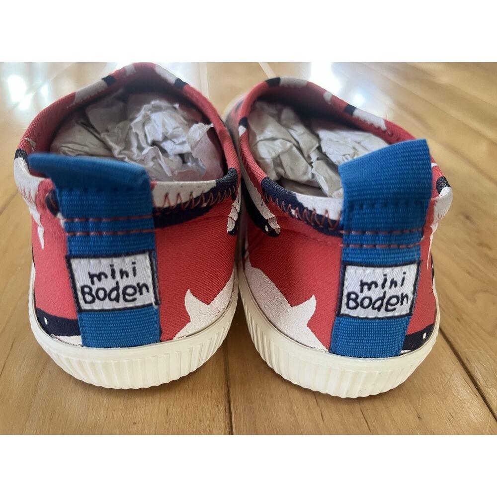 Mini Boden Water Sand Shoes Shark Slip On Ready for Outdoors! EU 37 Boys 5.5 - Picture 4 of 5